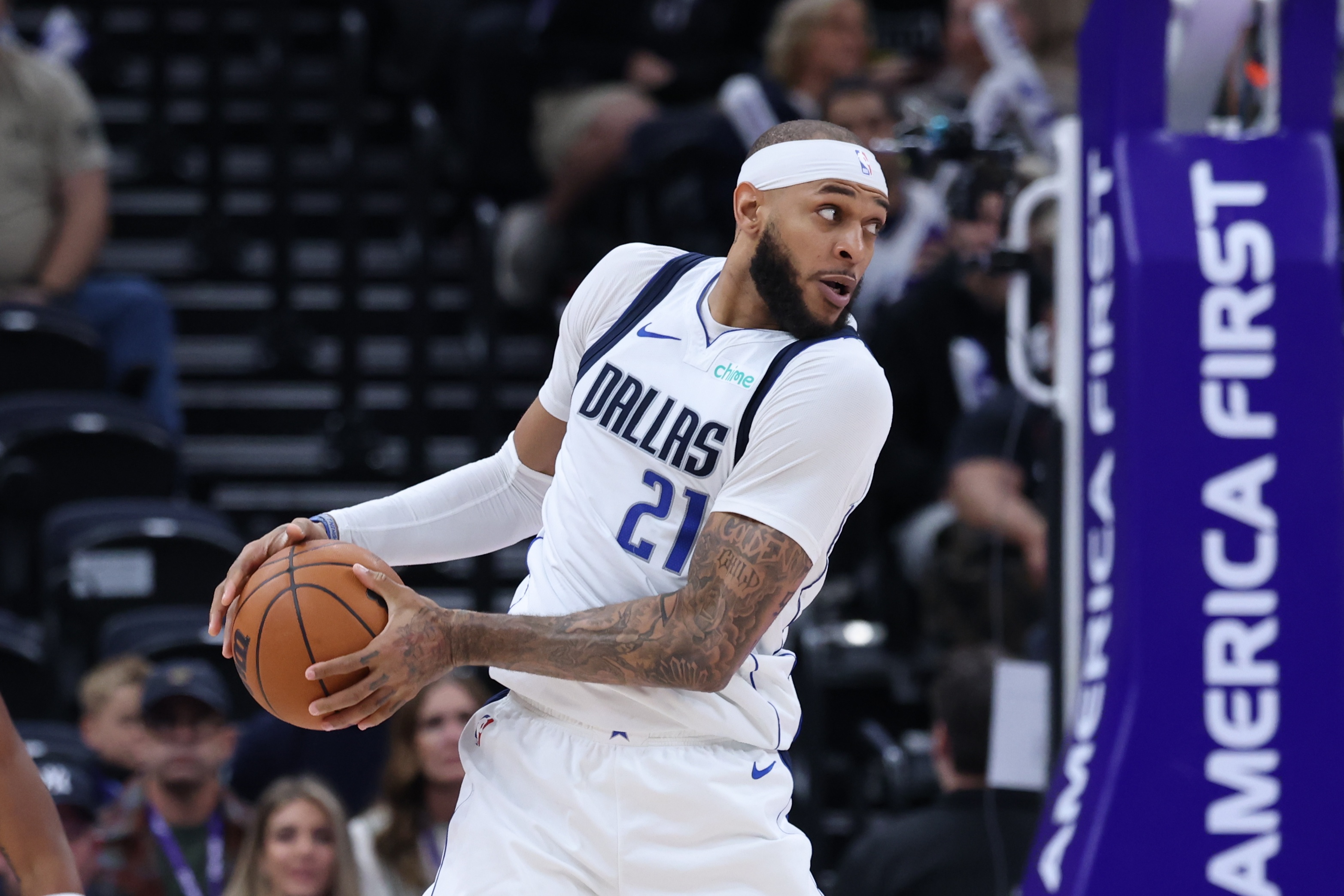 已缺席4场！基德：加福德参加了完整训练 明天打湖人会准备好出战